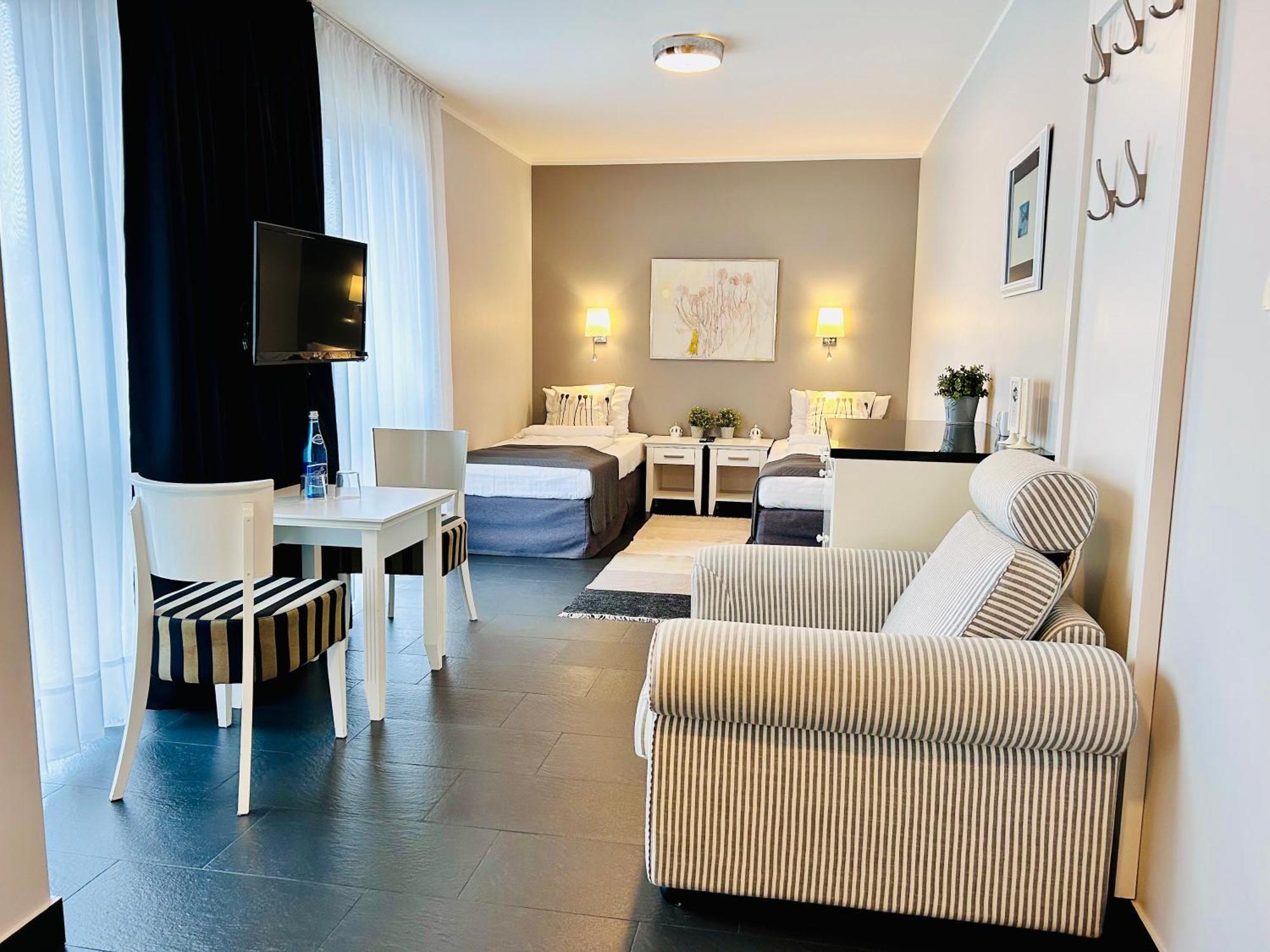 Hotel Amber Suite & Spa - Enklawa Dla Doroslych (Adults Only) Międzywodzie Buitenkant foto